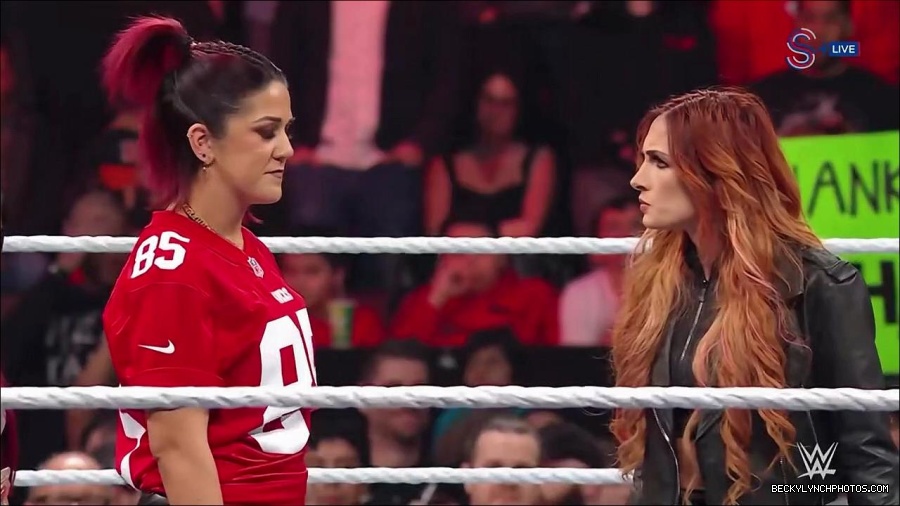 WWE_Monday_Night_RAW_2023_01_16_720p_HDTV_x264-Star_mp4_002827366.jpg