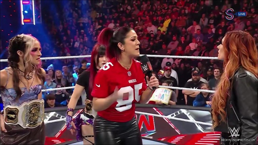 WWE_Monday_Night_RAW_2023_01_16_720p_HDTV_x264-Star_mp4_002870166.jpg