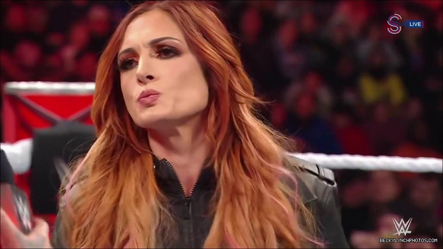 WWE_Monday_Night_RAW_2023_01_16_720p_HDTV_x264-Star_mp4_002876966.jpg