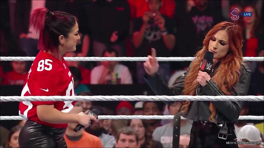 WWE_Monday_Night_RAW_2023_01_16_720p_HDTV_x264-Star_mp4_002883366.jpg