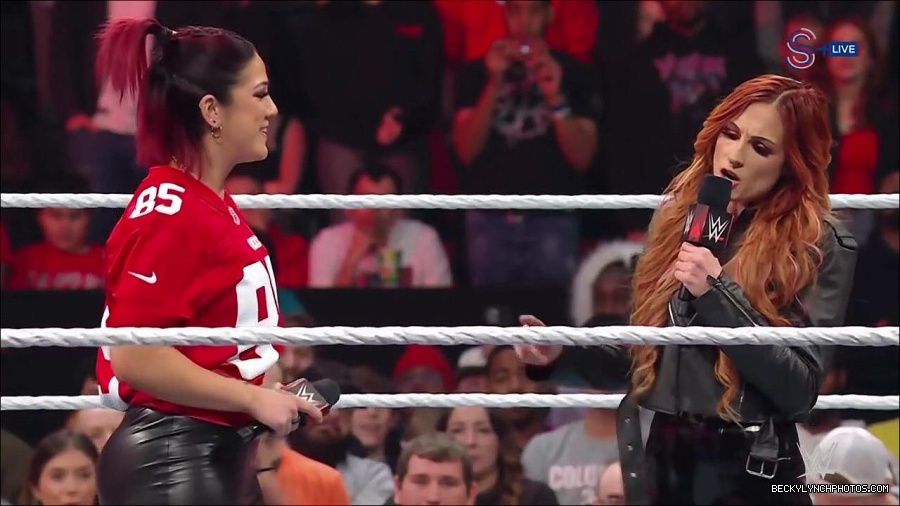 WWE_Monday_Night_RAW_2023_01_16_720p_HDTV_x264-Star_mp4_002883766.jpg