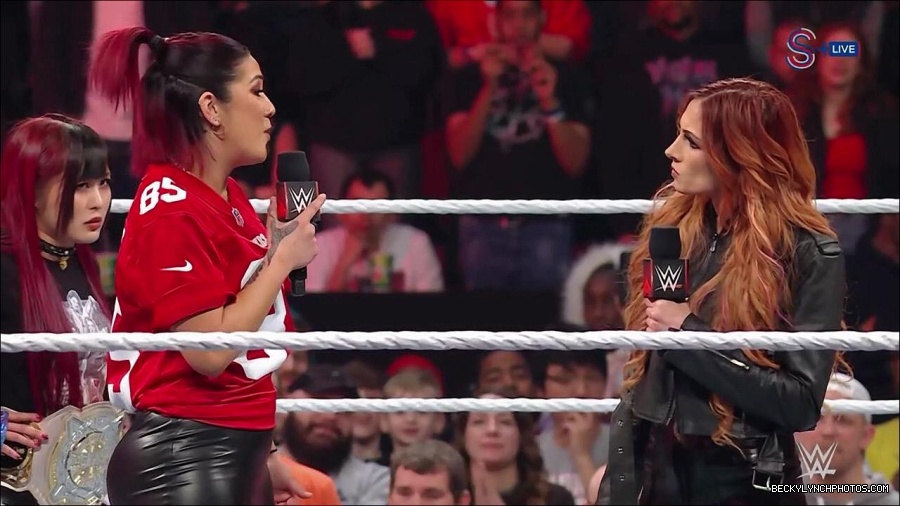 WWE_Monday_Night_RAW_2023_01_16_720p_HDTV_x264-Star_mp4_002898566.jpg