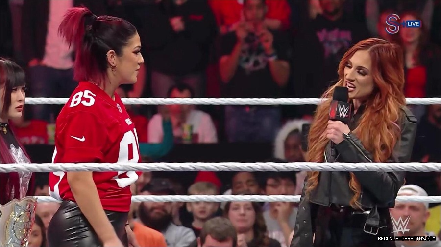 WWE_Monday_Night_RAW_2023_01_16_720p_HDTV_x264-Star_mp4_002900566.jpg