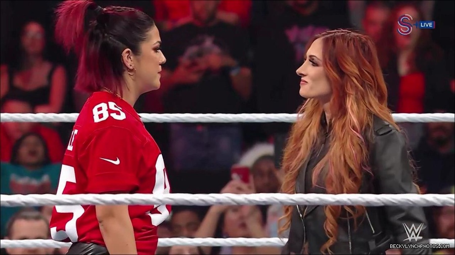 WWE_Monday_Night_RAW_2023_01_16_720p_HDTV_x264-Star_mp4_002908566.jpg