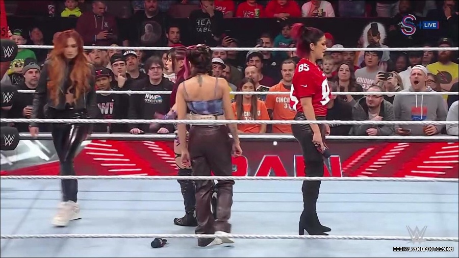 WWE_Monday_Night_RAW_2023_01_16_720p_HDTV_x264-Star_mp4_002916166.jpg
