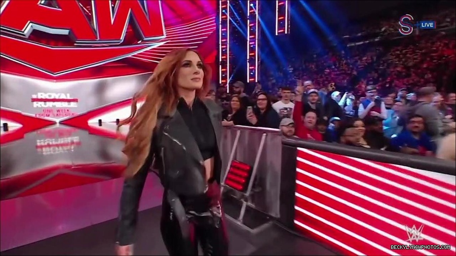 WWE_Monday_Night_RAW_2023_01_16_720p_HDTV_x264-Star_mp4_002921766.jpg
