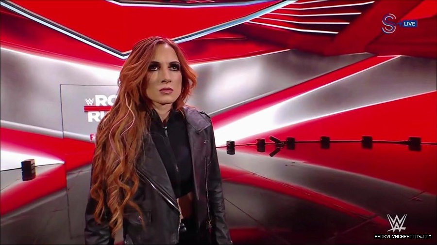 WWE_Monday_Night_RAW_2023_01_16_720p_HDTV_x264-Star_mp4_002937366.jpg