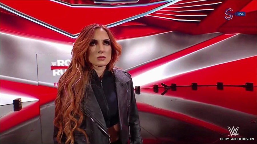 WWE_Monday_Night_RAW_2023_01_16_720p_HDTV_x264-Star_mp4_002937766.jpg