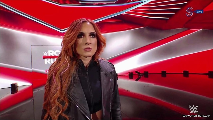 WWE_Monday_Night_RAW_2023_01_16_720p_HDTV_x264-Star_mp4_002938166.jpg