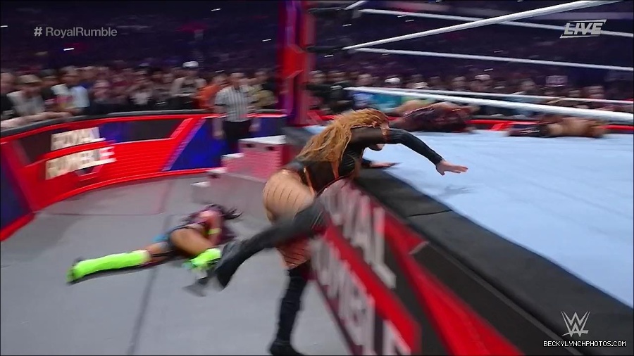 WWE_Royal_Rumble_2023_720p_WEB_h264-HEEL_mp4_009530016.jpg
