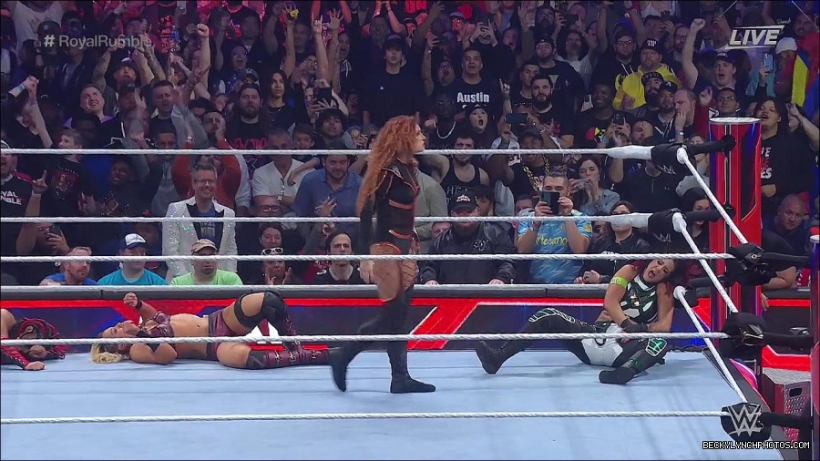 WWE_Royal_Rumble_2023_720p_WEB_h264-HEEL_mp4_009544816.jpg