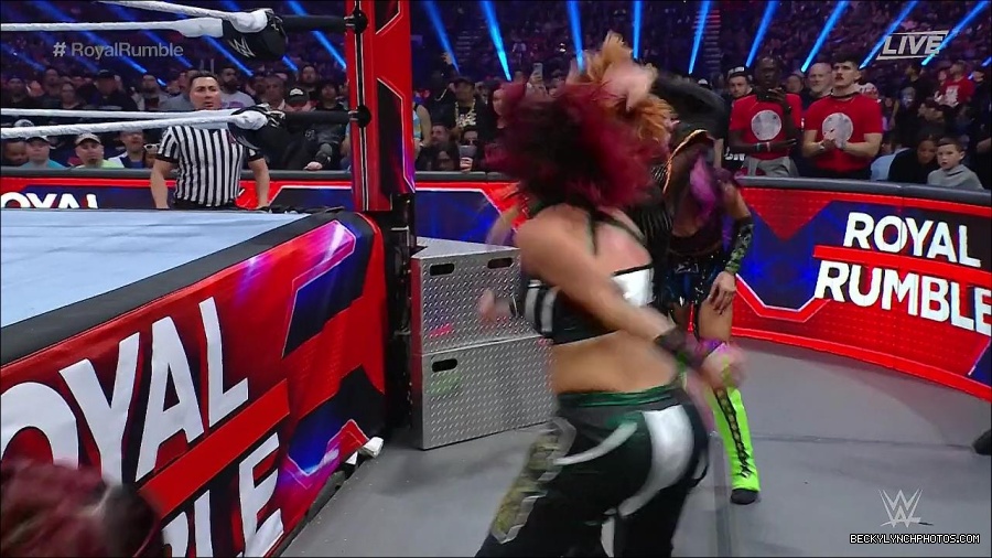 WWE_Royal_Rumble_2023_720p_WEB_h264-HEEL_mp4_009564416.jpg
