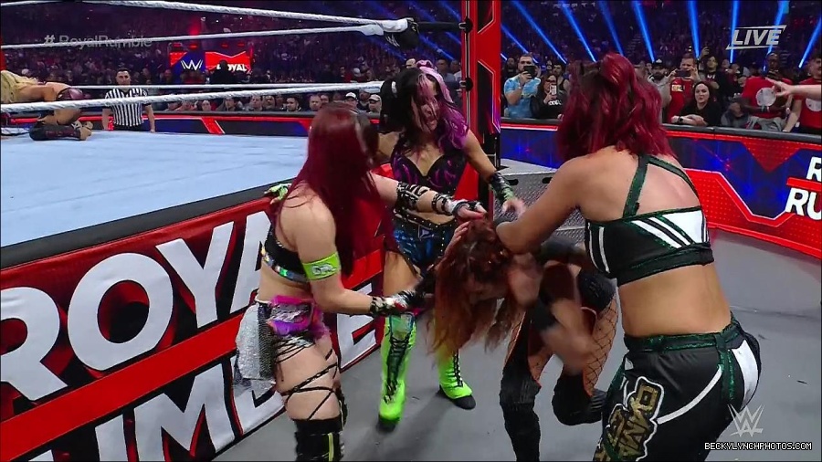 WWE_Royal_Rumble_2023_720p_WEB_h264-HEEL_mp4_009572416.jpg