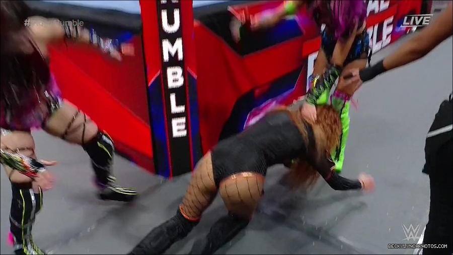 WWE_Royal_Rumble_2023_720p_WEB_h264-HEEL_mp4_009580416.jpg