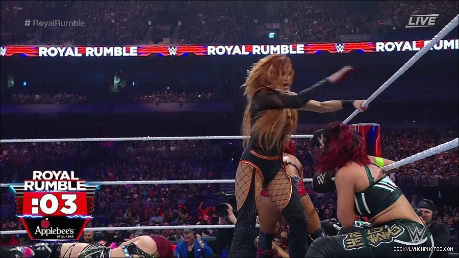 WWE_Royal_Rumble_2023_720p_WEB_h264-HEEL_mp4_010076350.jpg