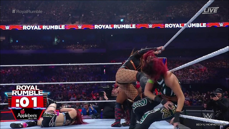 WWE_Royal_Rumble_2023_720p_WEB_h264-HEEL_mp4_010077550.jpg
