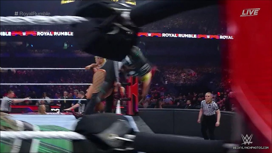 WWE_Royal_Rumble_2023_720p_WEB_h264-HEEL_mp4_010153150.jpg