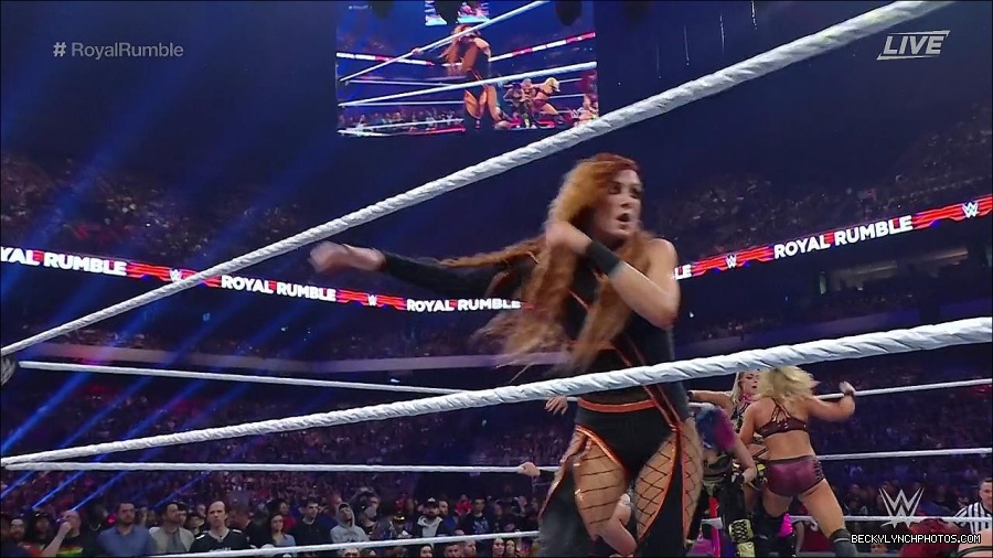 WWE_Royal_Rumble_2023_720p_WEB_h264-HEEL_mp4_010166750.jpg