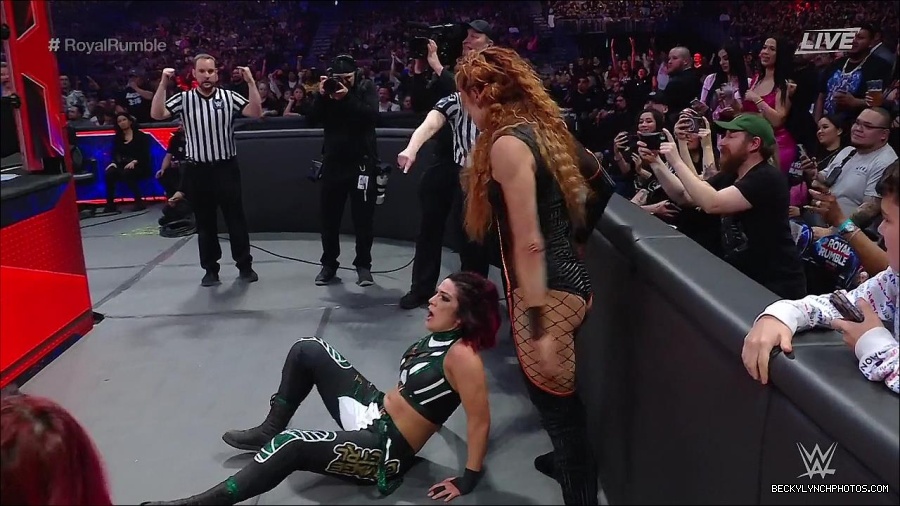 WWE_Royal_Rumble_2023_720p_WEB_h264-HEEL_mp4_010186750.jpg