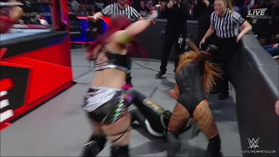 WWE_Royal_Rumble_2023_720p_WEB_h264-HEEL_mp4_010189950.jpg