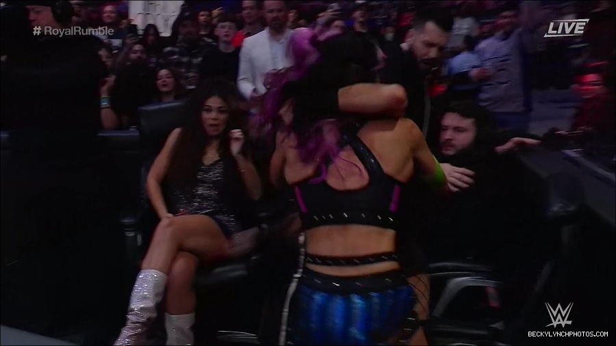 WWE_Royal_Rumble_2023_720p_WEB_h264-HEEL_mp4_010209950.jpg