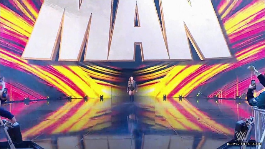 WWE_Monday_Night_RAW_2023_01_23_720p_HDTV_x264-Star_mp4_003886666.jpg