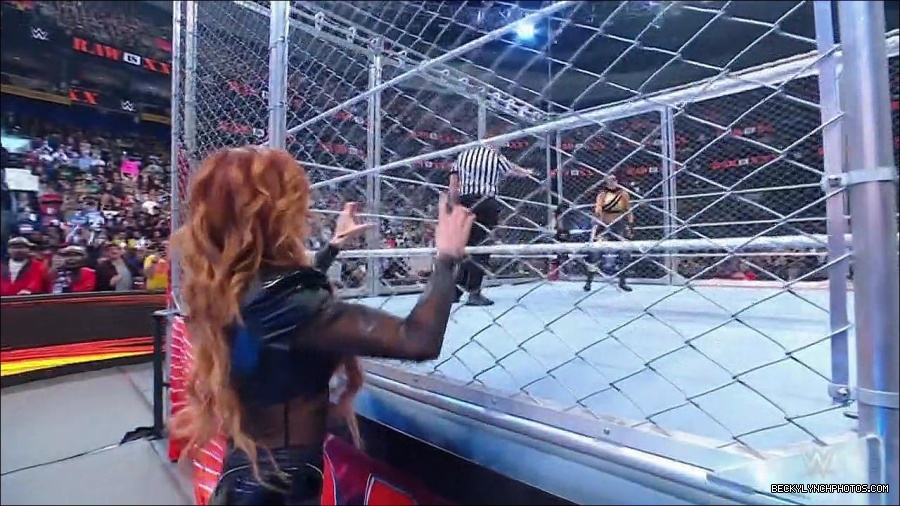 WWE_Monday_Night_RAW_2023_01_23_720p_HDTV_x264-Star_mp4_003912666.jpg