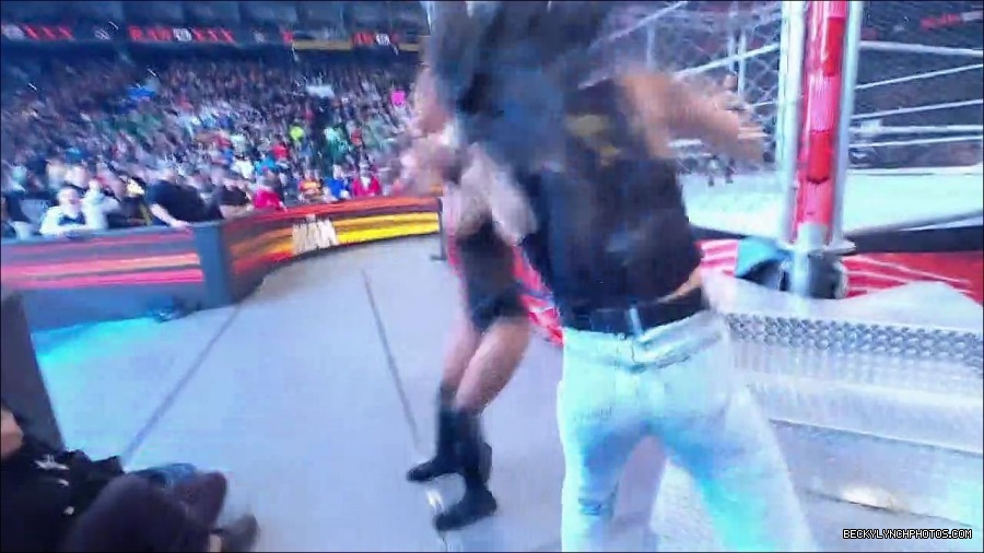 WWE_Monday_Night_RAW_2023_01_23_720p_HDTV_x264-Star_mp4_003924266.jpg