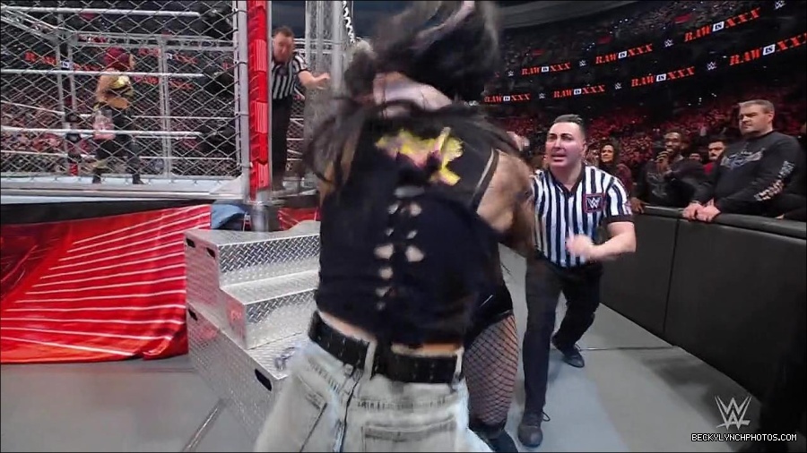 WWE_Monday_Night_RAW_2023_01_23_720p_HDTV_x264-Star_mp4_003928266.jpg