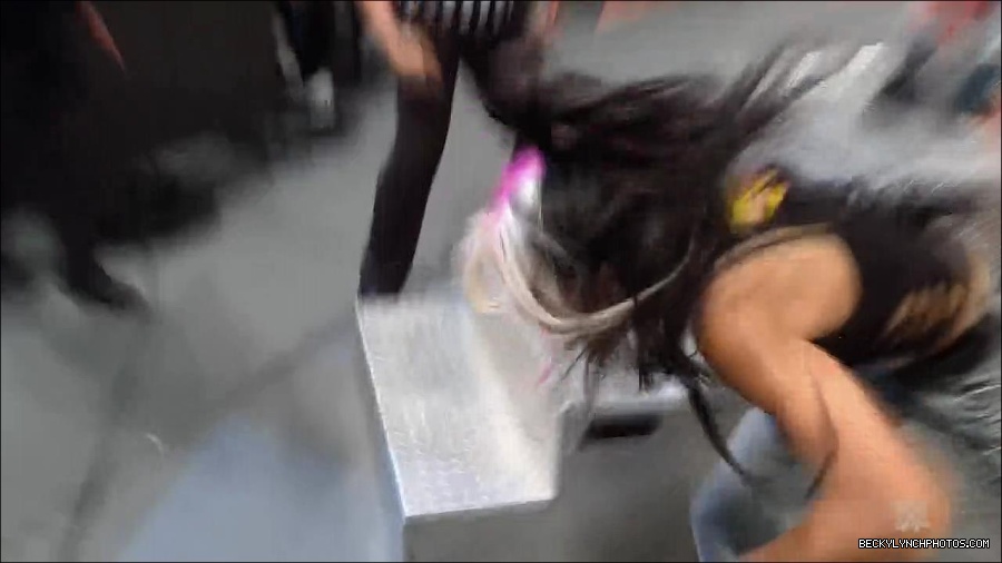 WWE_Monday_Night_RAW_2023_01_23_720p_HDTV_x264-Star_mp4_003935866.jpg