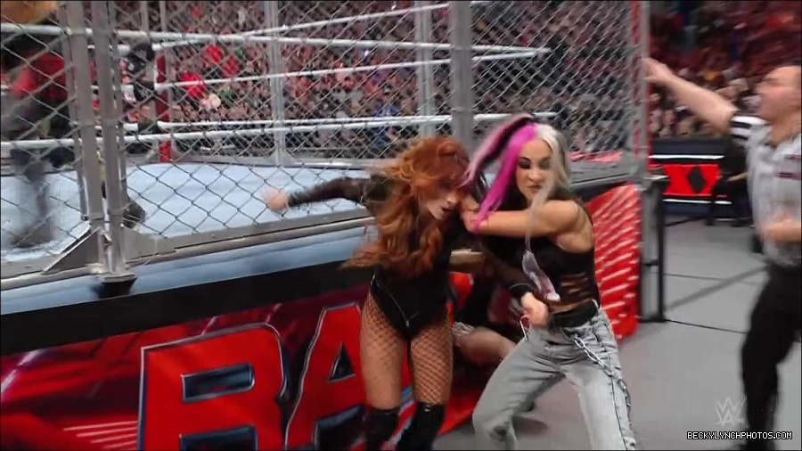 WWE_Monday_Night_RAW_2023_01_23_720p_HDTV_x264-Star_mp4_003942266.jpg