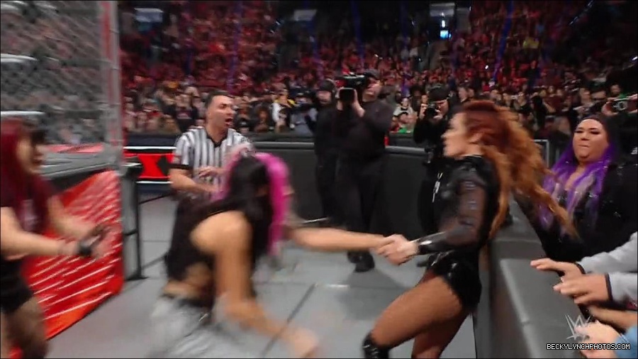 WWE_Monday_Night_RAW_2023_01_23_720p_HDTV_x264-Star_mp4_003948266.jpg
