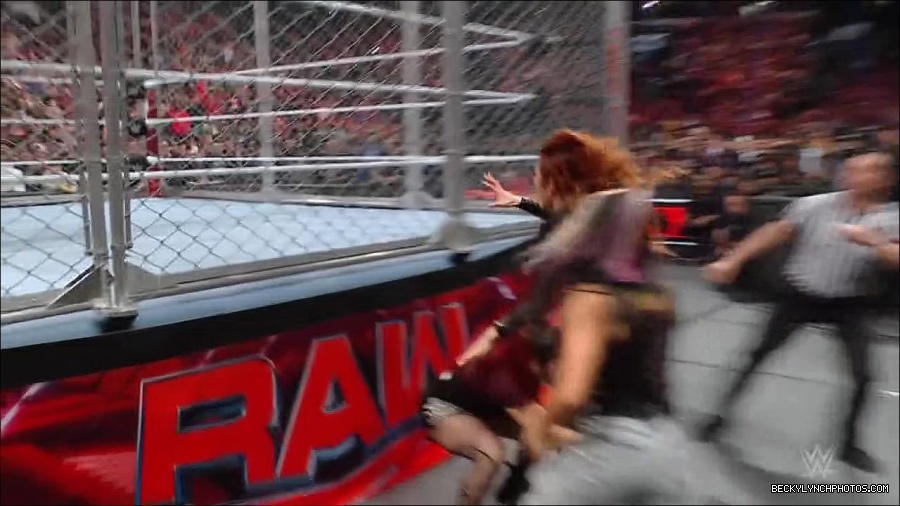 WWE_Monday_Night_RAW_2023_01_23_720p_HDTV_x264-Star_mp4_003949066.jpg
