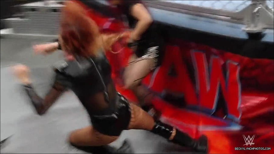 WWE_Monday_Night_RAW_2023_01_23_720p_HDTV_x264-Star_mp4_003950666.jpg