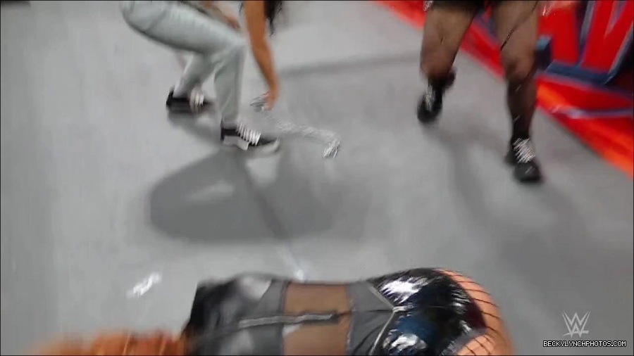 WWE_Monday_Night_RAW_2023_01_23_720p_HDTV_x264-Star_mp4_003952266.jpg