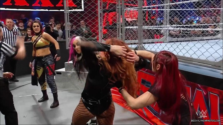 WWE_Monday_Night_RAW_2023_01_23_720p_HDTV_x264-Star_mp4_003957466.jpg