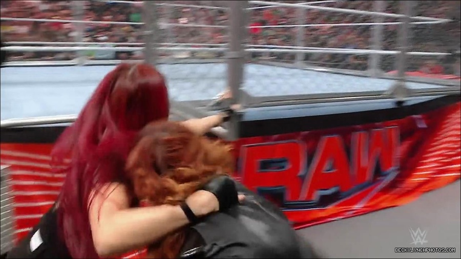 WWE_Monday_Night_RAW_2023_01_23_720p_HDTV_x264-Star_mp4_003964666.jpg