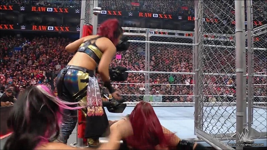 WWE_Monday_Night_RAW_2023_01_23_720p_HDTV_x264-Star_mp4_003967866.jpg