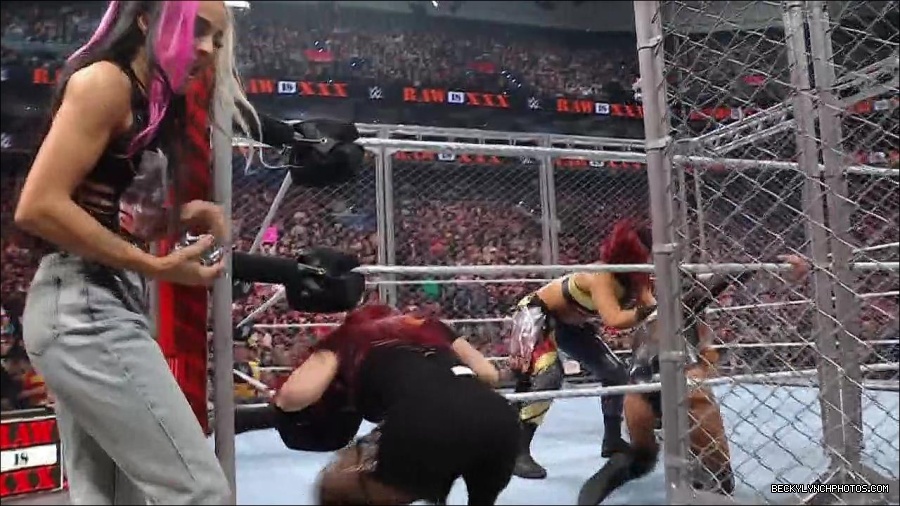 WWE_Monday_Night_RAW_2023_01_23_720p_HDTV_x264-Star_mp4_003972266.jpg