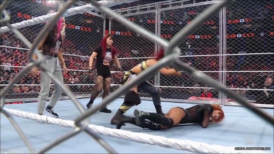 WWE_Monday_Night_RAW_2023_01_23_720p_HDTV_x264-Star_mp4_004002666.jpg