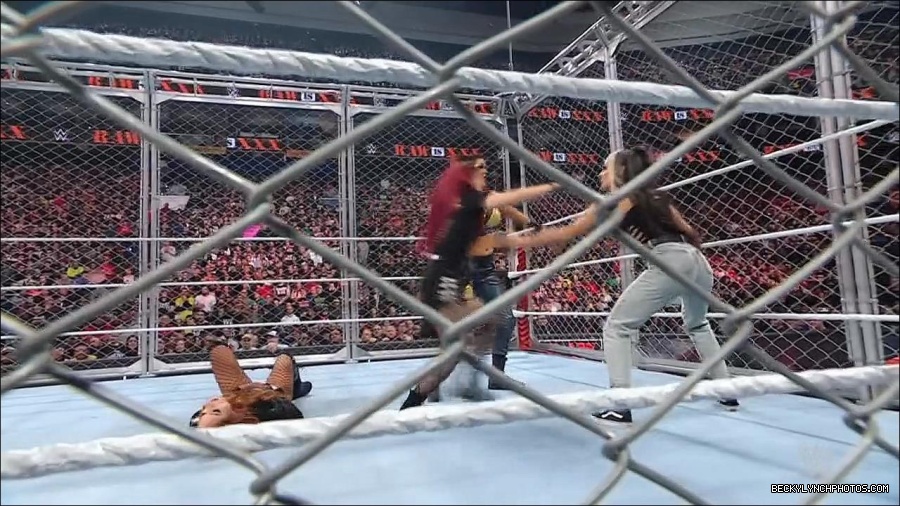 WWE_Monday_Night_RAW_2023_01_23_720p_HDTV_x264-Star_mp4_004016266.jpg