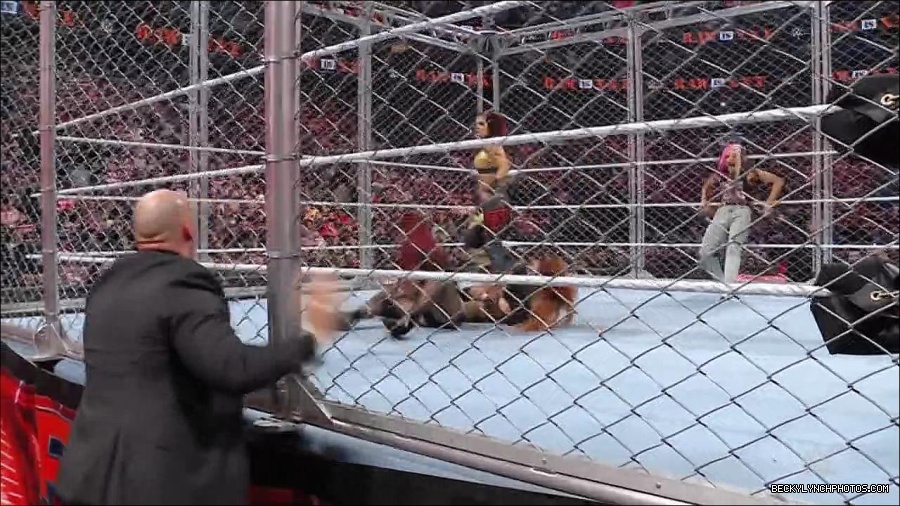 WWE_Monday_Night_RAW_2023_01_23_720p_HDTV_x264-Star_mp4_004019866.jpg