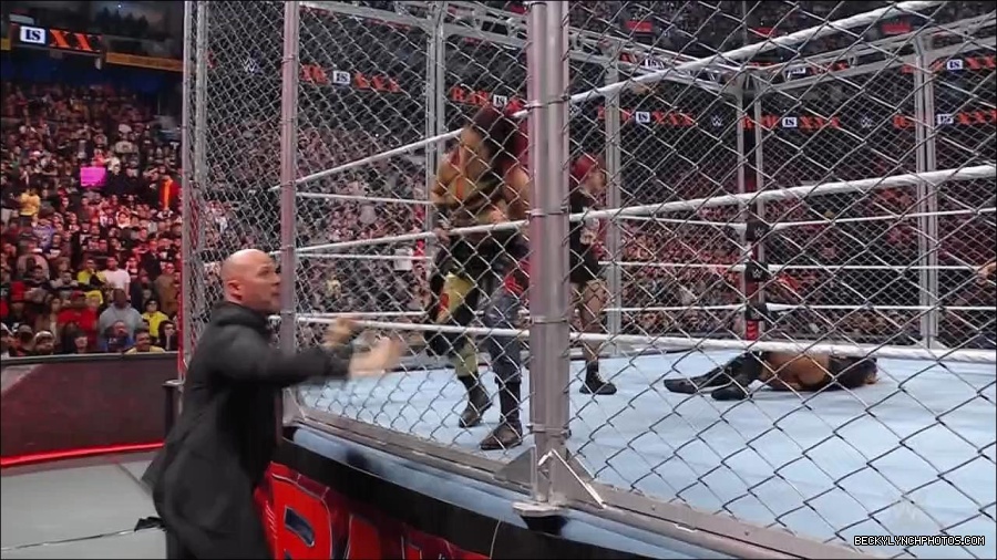 WWE_Monday_Night_RAW_2023_01_23_720p_HDTV_x264-Star_mp4_004023066.jpg