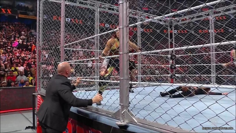 WWE_Monday_Night_RAW_2023_01_23_720p_HDTV_x264-Star_mp4_004024266.jpg