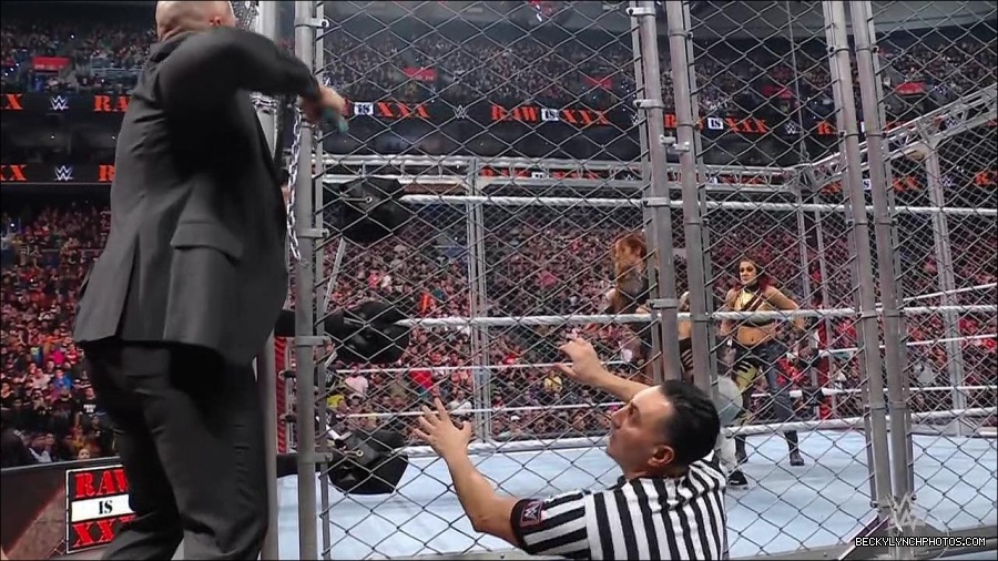 WWE_Monday_Night_RAW_2023_01_23_720p_HDTV_x264-Star_mp4_004040666.jpg