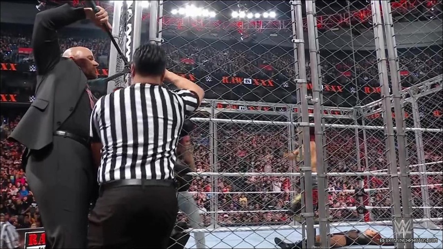 WWE_Monday_Night_RAW_2023_01_23_720p_HDTV_x264-Star_mp4_004047866.jpg