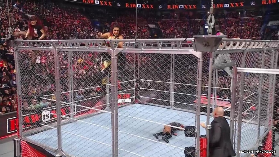 WWE_Monday_Night_RAW_2023_01_23_720p_HDTV_x264-Star_mp4_004054266.jpg