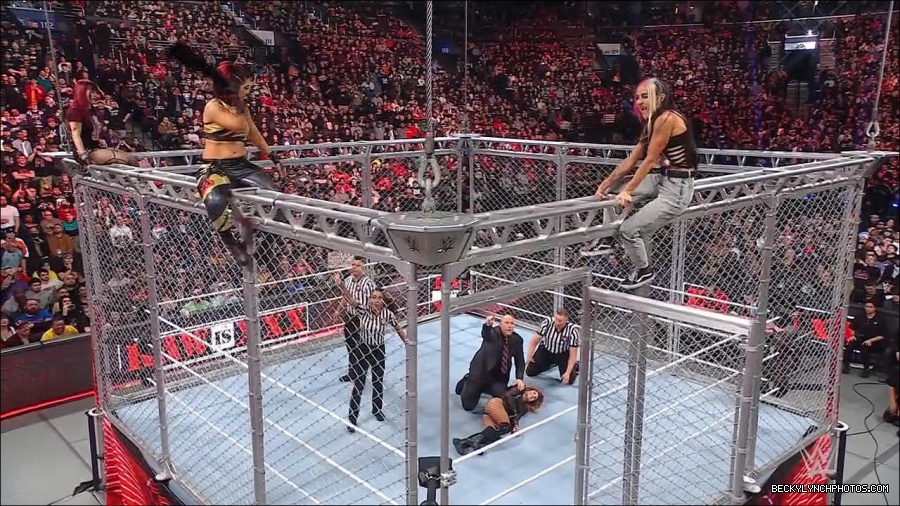 WWE_Monday_Night_RAW_2023_01_23_720p_HDTV_x264-Star_mp4_004067466.jpg