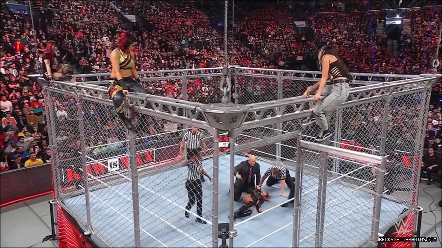 WWE_Monday_Night_RAW_2023_01_23_720p_HDTV_x264-Star_mp4_004068666.jpg