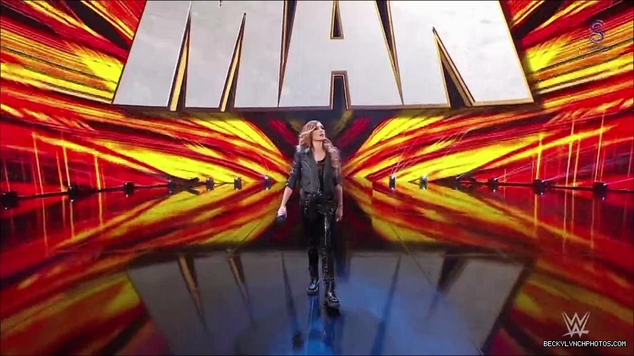 WWE_Monday_Night_RAW_2023_01_30_720p_HDTV_x264-Star_mp4_005485633.jpg